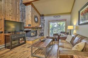 Rustic Winter Park Condo, Shuttle to Downtown